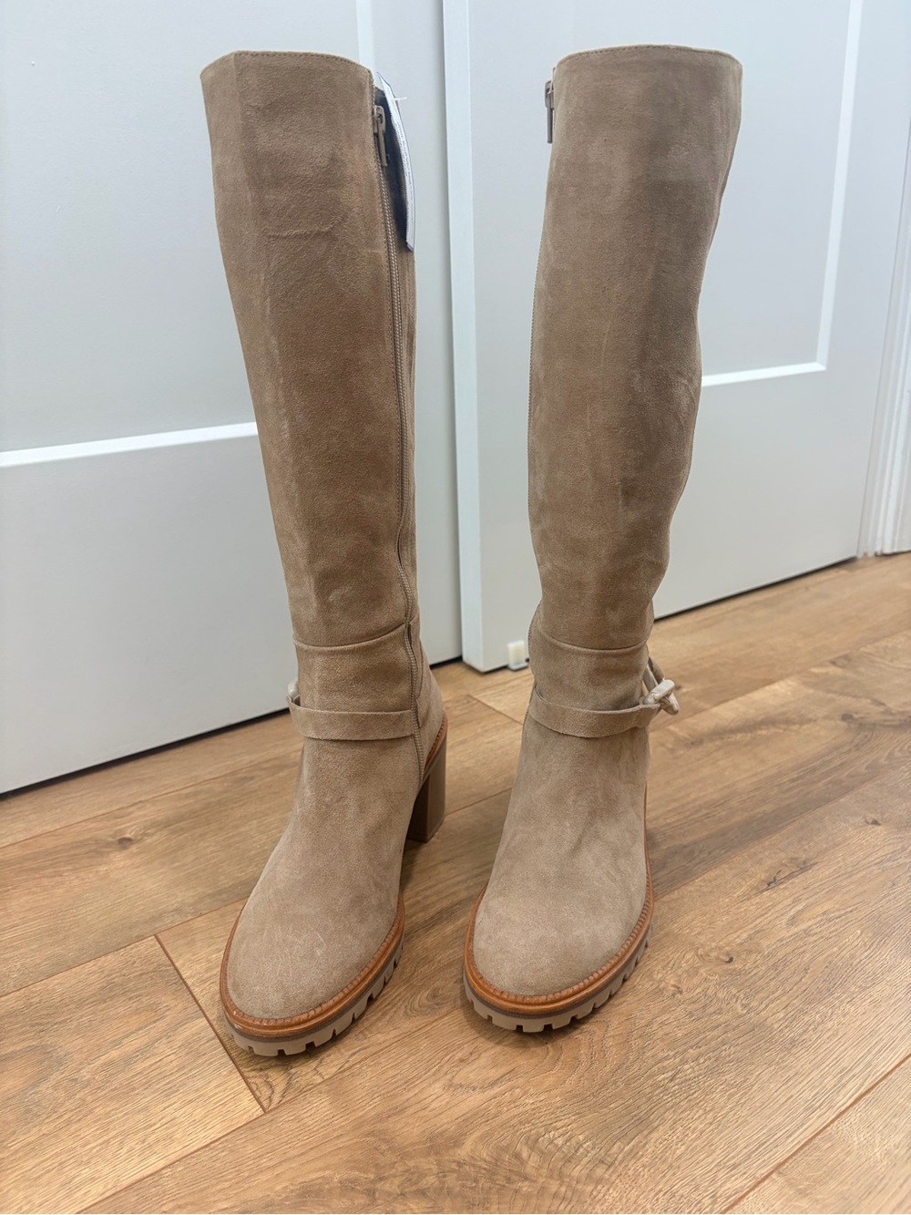 Size 9 - SOFTWAVES suede knee high boot with lug sole